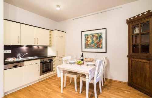 Ostseebad Ahrenshoop Apartment | Strandleben 03 - Hermann Abeking