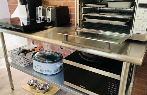 Jamaica House | Stratton; 5 min. Pikes Falls, 1 min. Fire pit, Pets welcome!