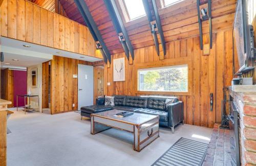 Stratton Mountain House | Stratton Shuttle Access! Vermont Mountain Hideaway