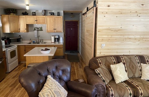 Duck Creek Village Cabin | Strawberry Patch - Centrally located in the Strawberry Point subdivision