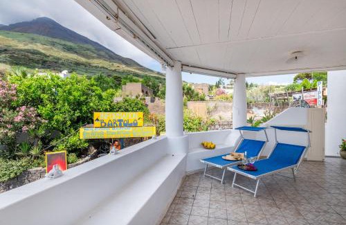 San Vincenzo Hotel | Stromboli Suite Apartment with Terrace Volcano & Sea view