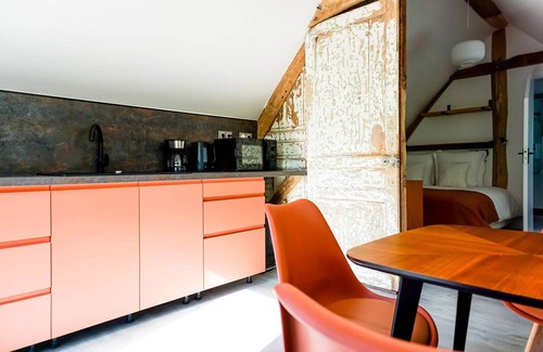La Madelaine-sous-Montreuil Apartment | Studio South, 2 persons (upstairs)