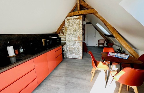 La Madelaine-sous-Montreuil Apartment | Studio South, 2 persons (upstairs)