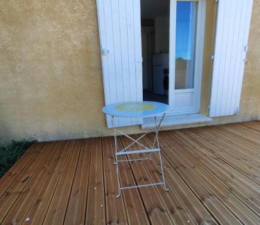 Saint-Maximin-la-Sainte-Baume Apartment | Studio Saint Maximin la Sainte baume