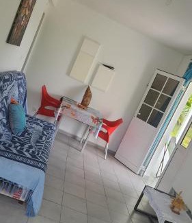 Capesterre-de-Marie-Galante Apartment | StudioLyne
