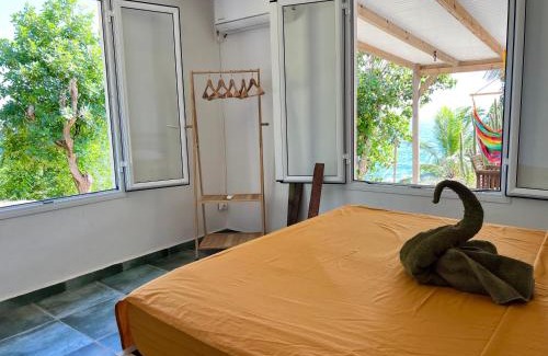 Capesterre-de-Marie-Galante Apartment | Studi 'O' Galerie