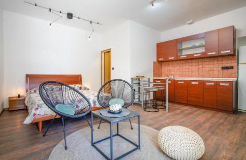 Rab Town Apartment | Studio Čipčić-2 by Interhome