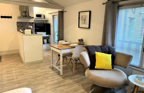 Cahors Apartment | Studio 1*, impasse de la Chantrerie, floor 3