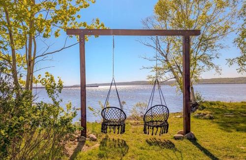 Ste Anne de Beaupre Apartment | Studio 16 - 2 min du Bord de l'eau & Foyer & Barbecue