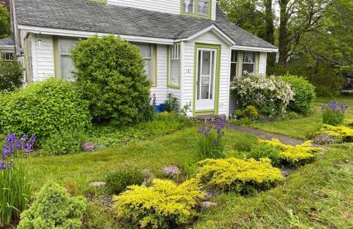 Port Clyde Bed & Breakfast | Studio 181 Bed & Breakfast