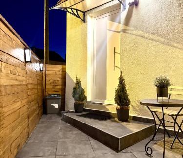 Les Boutareines Apartment | Studio 2 people Half Chemin Paris and Disneyland