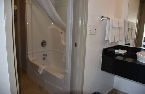 Grand Prairie Hotel | Studio 6 Grand Prairie, TX