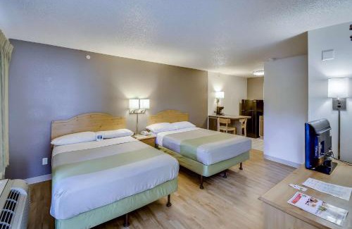 Southbelt/Ellington Hotel | Studio 6-Houston, TX - Hobby South