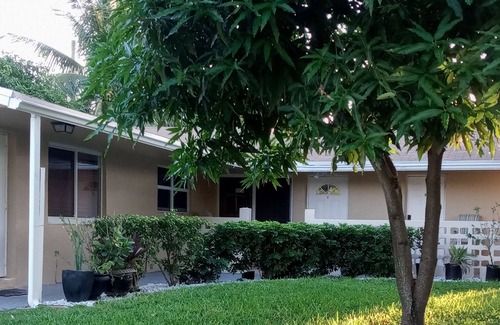 Deerfield Beach Apartment | Studio 6 minutes from the beach!