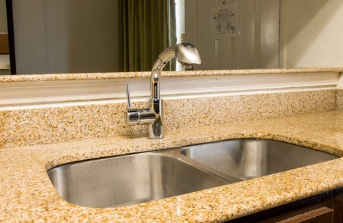 San Antonio Hotel | Studio 6 San Antonio, TX - Lackland AFB