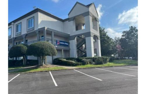 Norcross Hotel | Studio 6 Suites Norcross, GA