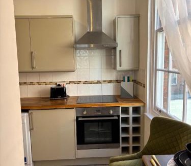 Saint Paul's Apartment | Studio 7