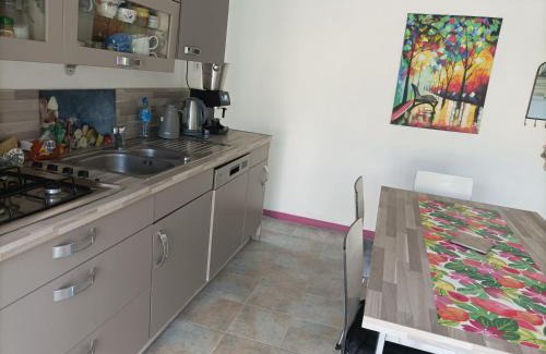 Saint-Lattier Apartment | studio a la campagne