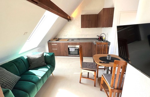 Kappel-Grafenhausen Apartment | Studio Apartment '5 Min Zu Europapark-Idylle Am Fluß' with Balcony and Wi-Fi