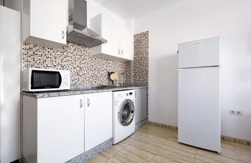 Puerto del Rosario Apartment | Studio Apartment Betty F in Central Location & with Wi-Fi