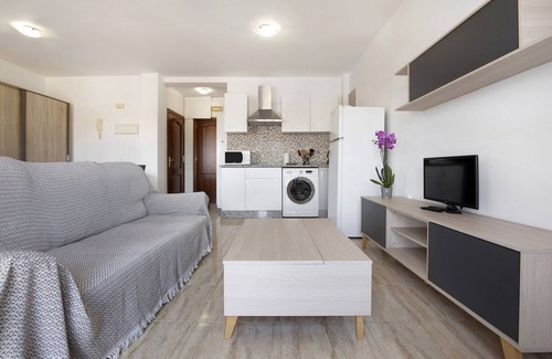 Puerto del Rosario Apartment | Studio Apartment Betty B in Central Location & with Wi-Fi