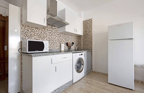 Puerto del Rosario Apartment | Studio Apartment Betty B in Central Location & with Wi-Fi