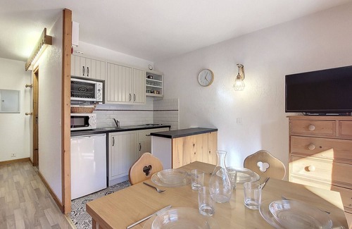 Saint-Jean-dʼAulps Apartment | STUDIO APARTMENT WITH SWIMMING POOL ACCESS- SAINT JEAN D'AULPS SKI RESORT - 4 PEOPLE - RIAM S6