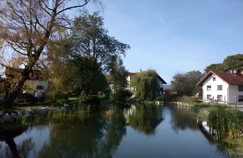 Ebersberg District Apartment | Studio Apartment 'Appartement 11' with Shared Terrace, Shared Garden and Wi-Fi