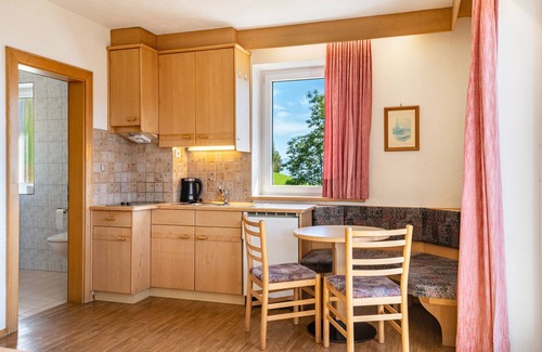 Maranza Apartment | Studio Apartment 'Apt Eisacktal' with Mountain View, Private Terrace and Wi-Fi