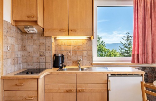 Maranza Apartment | Studio Apartment 'Apt Eisacktal' with Mountain View, Private Terrace and Wi-Fi