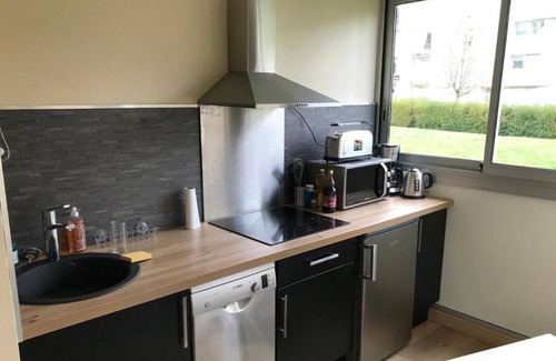 Les Longs Champs Apartment | Studio Apartment 'Cosylocation Varende 2' with Shared Garden and Wi-Fi