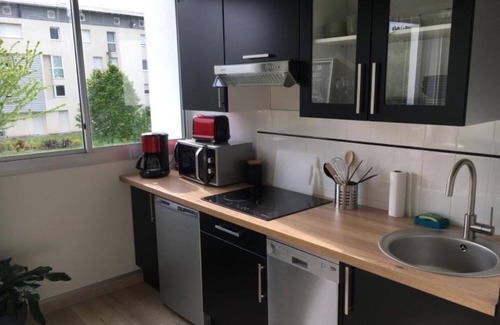 Les Longs Champs Apartment | Studio Apartment 'Cosylocation Varende 1' with Shared Garden and Wi-Fi