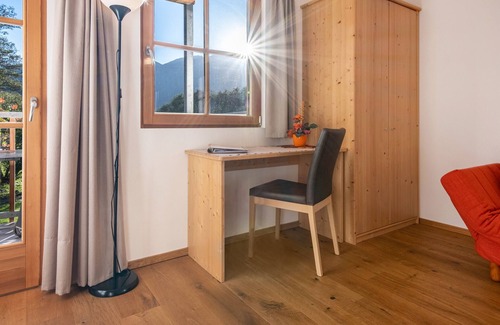 Sluderno Apartment | Studio Apartment 'Hausergut Topaz' with Mountain View, Shared Garden and Wi-Fi