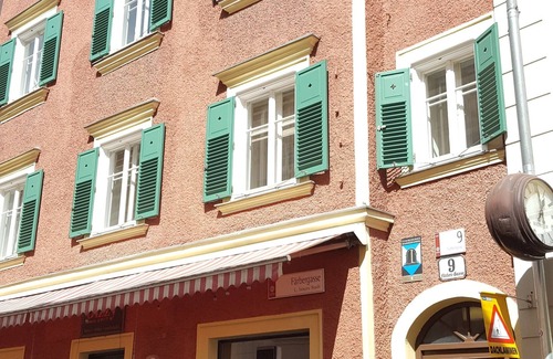 Graz City Centre Apartment | Studio apartment in the heart of Graz's old town -kitchen, bathroom, WC, balcony
