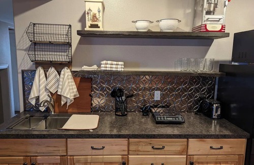 Idaho Falls House | Studio apartment in walk out basement with amazing city view!