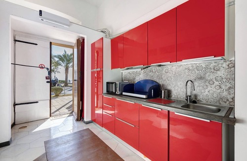 Pietra Ligure Apartment | Studio Apartment 'Casa Al Mare' with Sea View and Air Conditioning