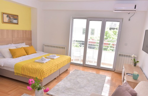 Centar Apartment | Studio apartment,just an 8-minute walk from Macedonia Square