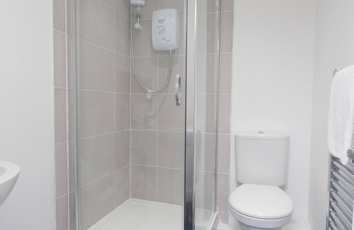 Leeds Apartment | Studio apartment near Leeds Centre- St Hilda's