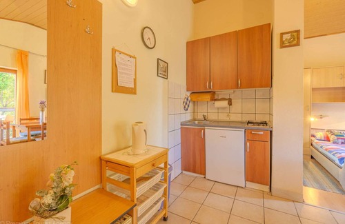 Zubovici Apartment | Studio-Apartment with balcony, directly at the beach and free WiFi