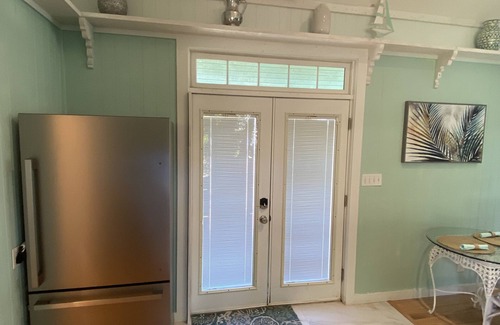 Buxton Apartment | Studio Apt on Soundfront King Bed Huge Walkin Shower