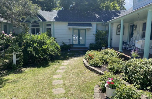 Buxton Apartment | Studio Apt on Soundfront King Bed Huge Walkin Shower