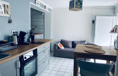 Eguzon-Chantome Apartment | Studio au bord du lac d'Eguzon