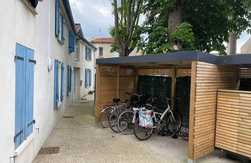 Aytre Apartment | Studio au Centre Ville - Belle Balade en Vélo