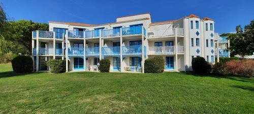 Bourgenay Apartment | Studio au coeur du Golf de port bourgenay, proche des sables d'olonne