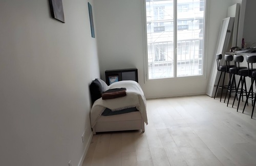Quartier des Invalides Apartment | Studio 'Aura' in Paris
