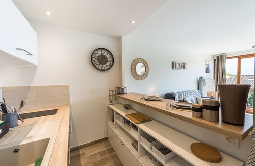 Sevrier Apartment | Studio Aurore - Charmant logement avec vue montagnes