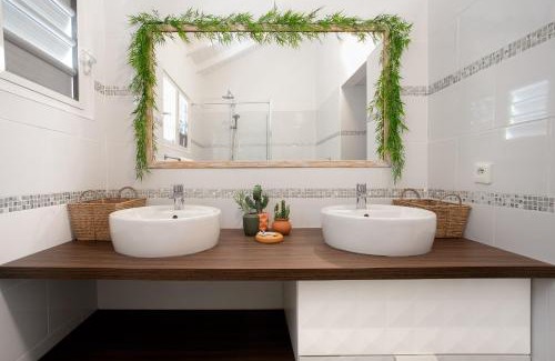Cul de Sac Apartment | Studio avec piscine