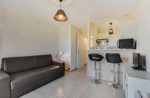 Cote d'Azur- French Riviera Apartment | Studio Bella Vista by Interhome