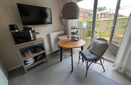 Scharendijke Apartment | Studio Bluuven