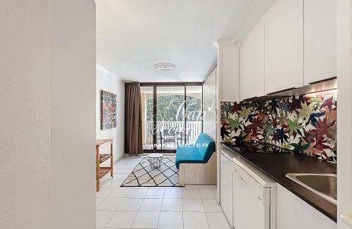 Le Lavandou Apartment | Studio cabine entièrement rénové classé 2 étoiles à 50m de la plage de Pramousquier